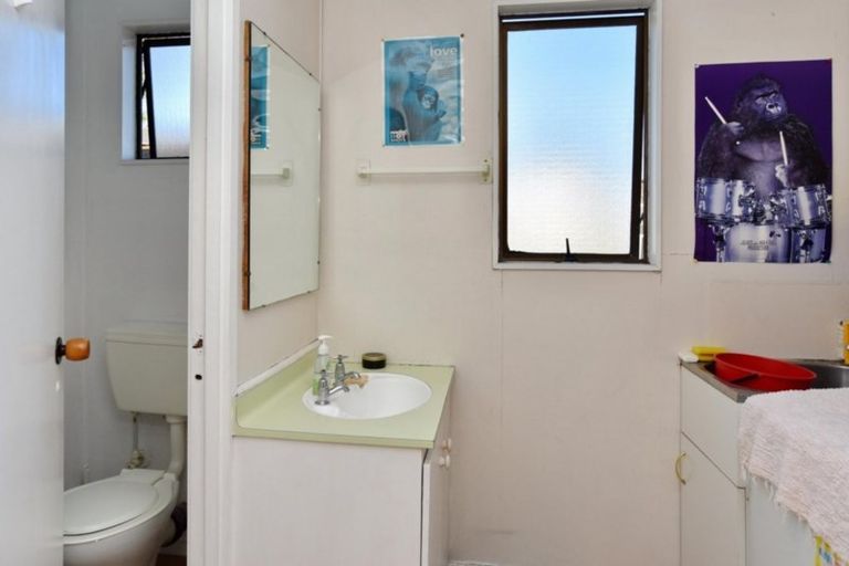 Photo of property in 8 Cridland Street West, Kaiapoi, 7630