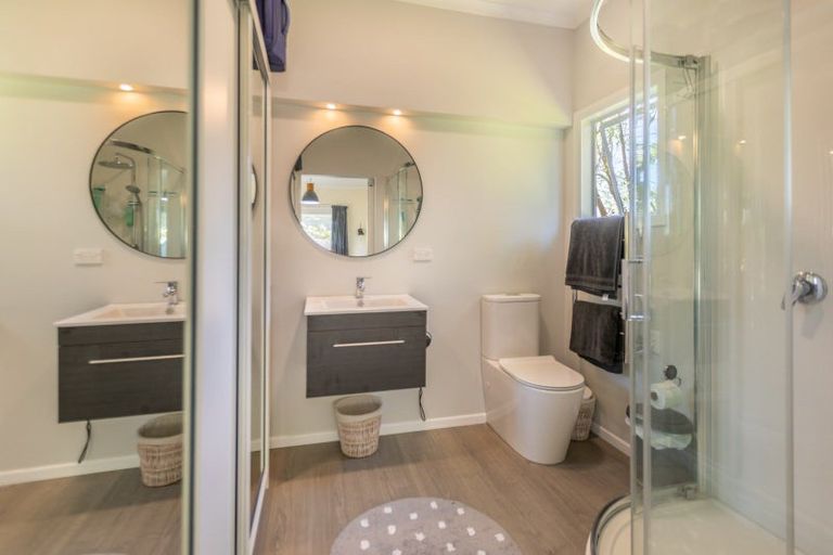 Photo of property in 20 Domain Road, Waipawa, 4210