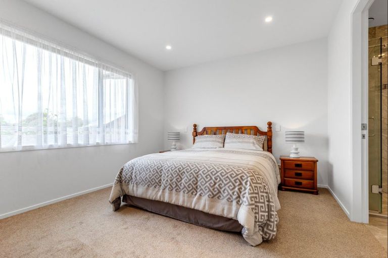 Photo of property in 5 Oak Place, Levin, 5510