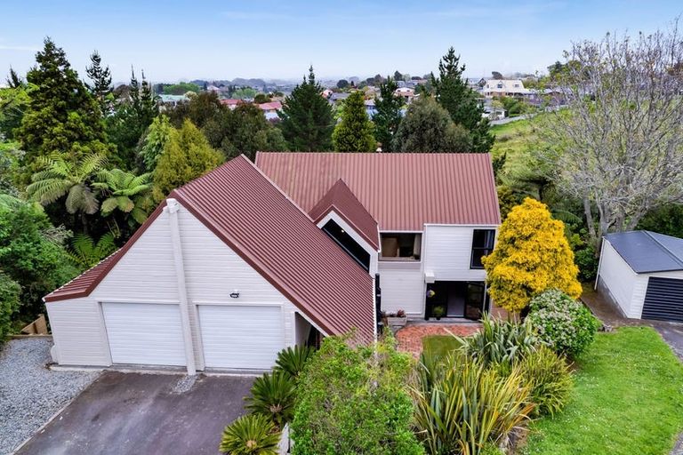 Photo of property in 10 Hood Place, Spotswood, New Plymouth, 4310