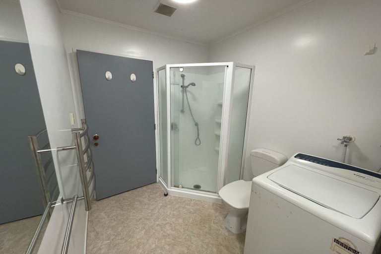 Photo of property in 1/72 Derwent Street, Island Bay, Wellington, 6023