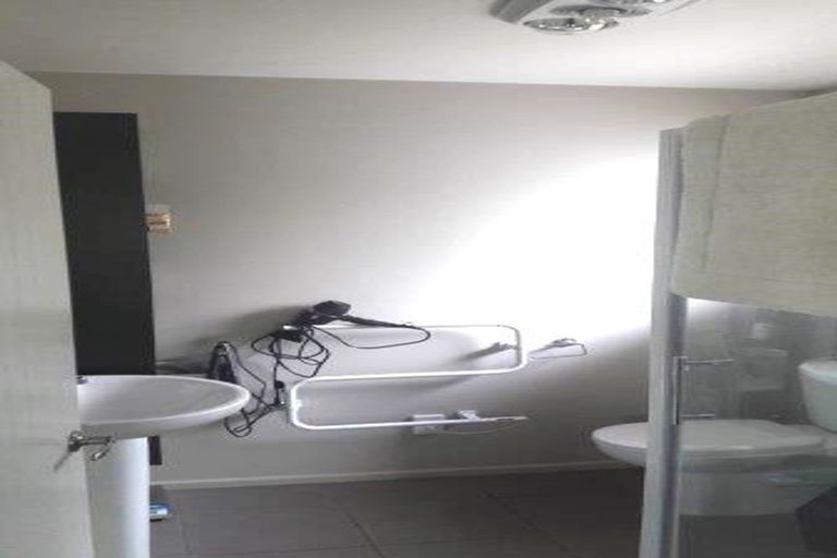 Photo of property in 5 Marlowe Place, Rolleston, 7614