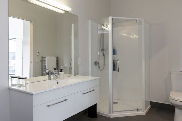 Photo of property in 8 Karapoto Lane, Rainbow Point, Taupo, 3330