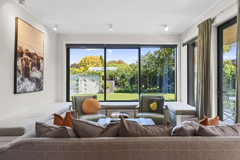 Photo of property in 5 Waiwetu Street, Fendalton, Christchurch, 8052
