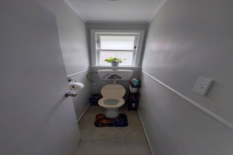 Photo of property in 51 Glenpark Avenue, Frankleigh Park, New Plymouth, 4310