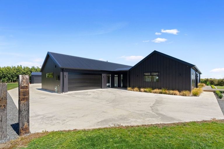 Photo of property in 18 Oriwa Lane, Levin, 5571