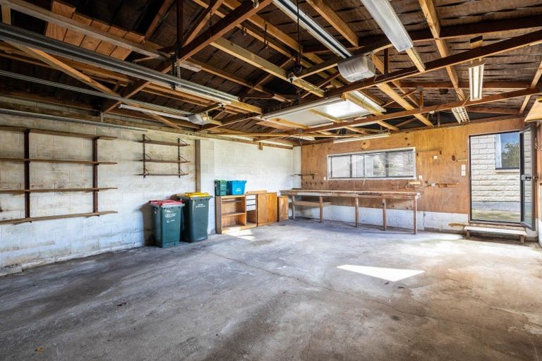 Photo of property in 2 Rangiora Place, Inglewood, 4330