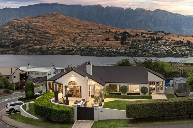 Photo of property in 66 Hensman Road, Queenstown, 9300