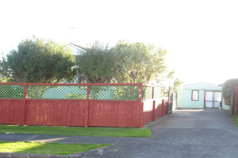 Photo of property in 7 Southview Place, Wattle Downs, Auckland, 2102