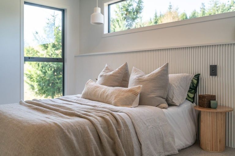 Photo of property in 18 Fenton Avenue, Wanaka, 9305