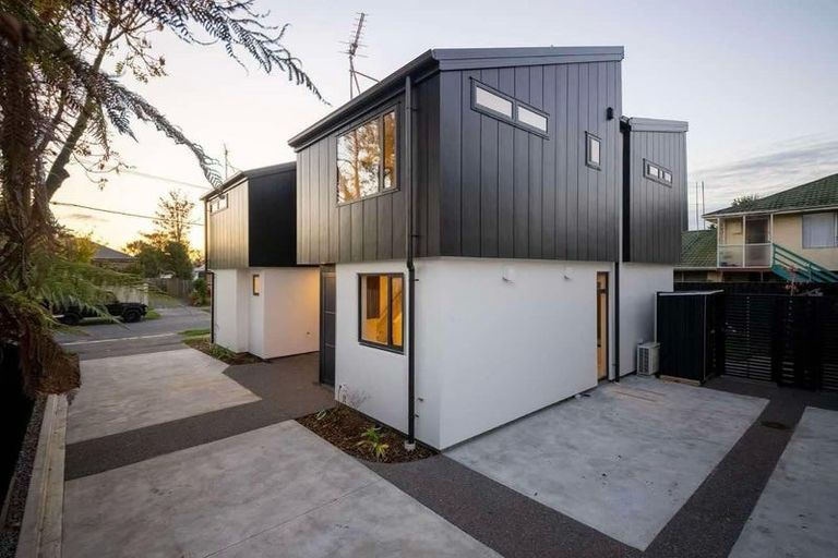 Photo of property in 16b Champion Street, Edgeware, Christchurch, 8013