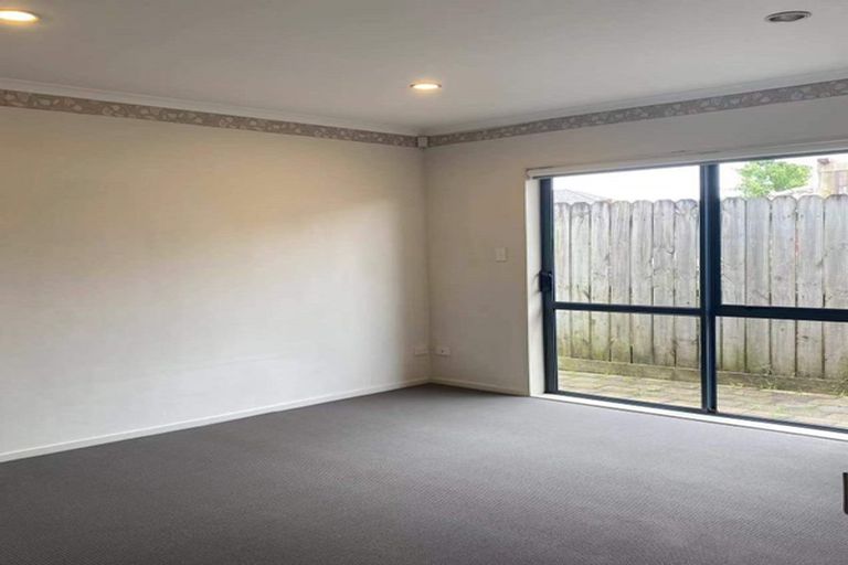 Photo of property in 24 Donegal Park Drive, Flat Bush, Auckland, 2019