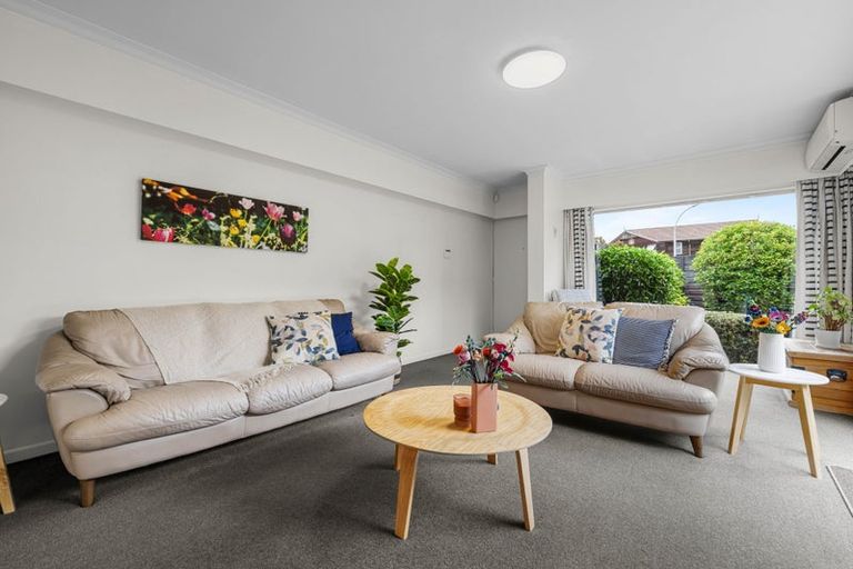 Photo of property in 15a Saint Winifreds Place, Bryndwr, Christchurch, 8052
