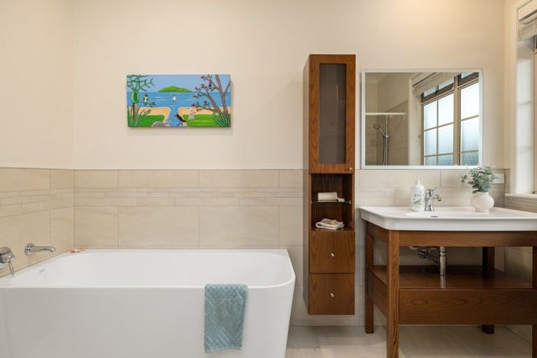 Photo of property in 16r Elder Lane, Bethlehem, Tauranga, 3110