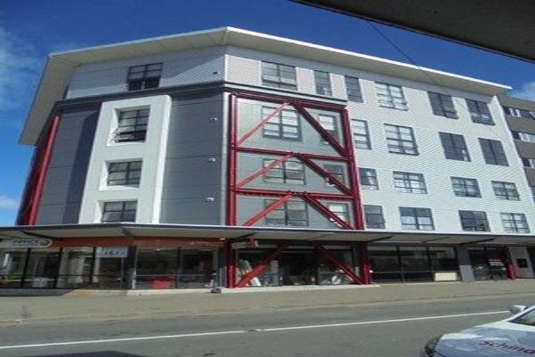 Photo of property in Urbane Apartments, 13/29 Webb Street, Mount Cook, Wellington, 6011