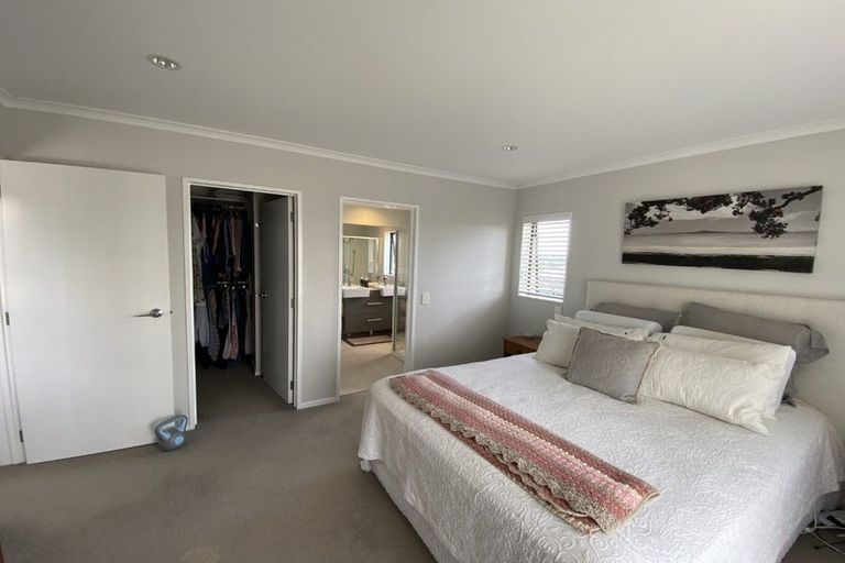 Photo of property in 10 Mauku Lane, Greenhithe, Auckland, 0632