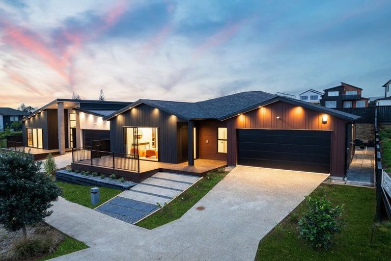 Photo of property in 28 Evergreen Parade, Rosehill, 2113