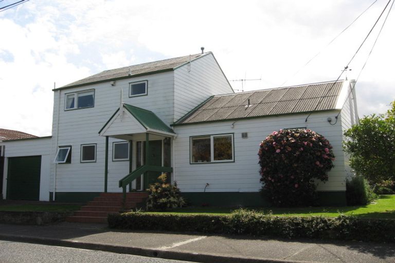 Photo of property in 319 Riverside Drive, Waterloo, Lower Hutt, 5011