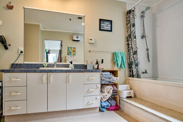 Photo of property in 39 Boulcott Street, Wellington Central, Wellington, 6011