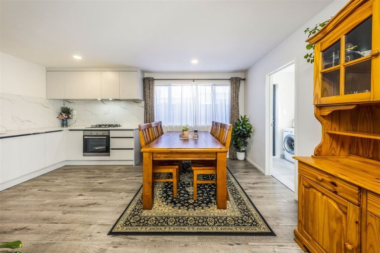 Photo of property in 51 Sapwood Crescent, Takanini, 2110