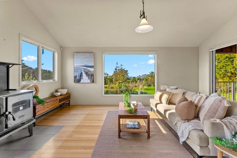 Photo of property in 87 M Greenwood Road, Leigh, 0972