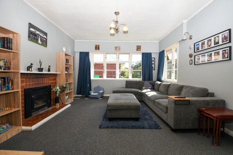 Photo of property in 49 Masters Crescent, Masterton, 5810