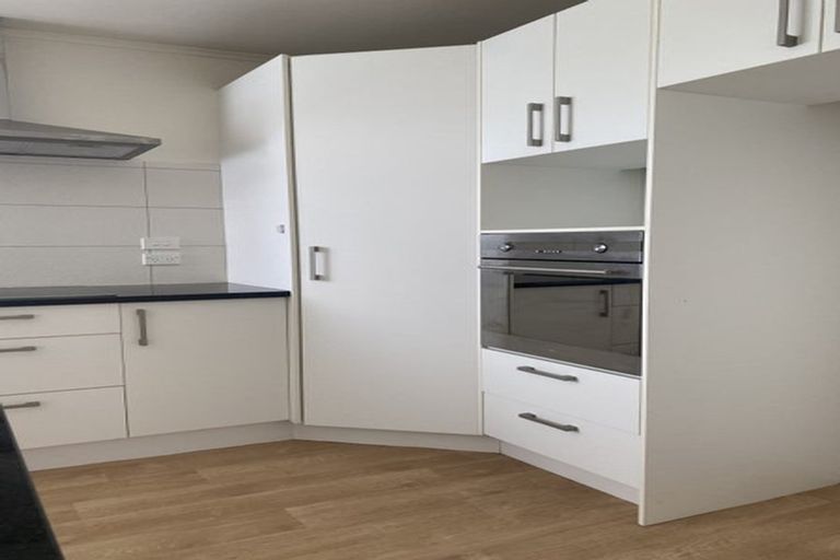 Photo of property in 17 Portal Crescent, Beerescourt, Hamilton, 3200