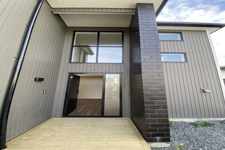Photo of property in 5 Bendridge Street, Flat Bush, Auckland, 2019