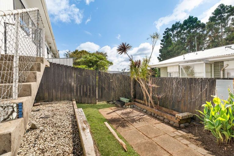 Photo of property in 3/125a Birkdale Road, Birkdale, Auckland, 0626