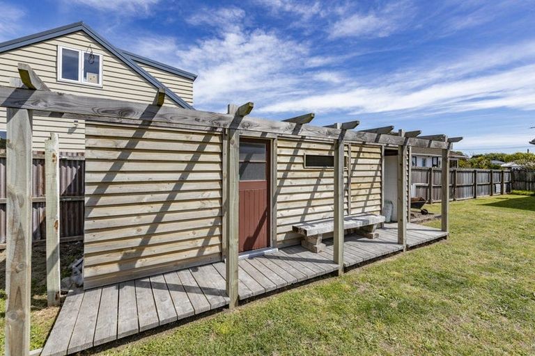Photo of property in 8 Pandora Street, North New Brighton, Christchurch, 8083