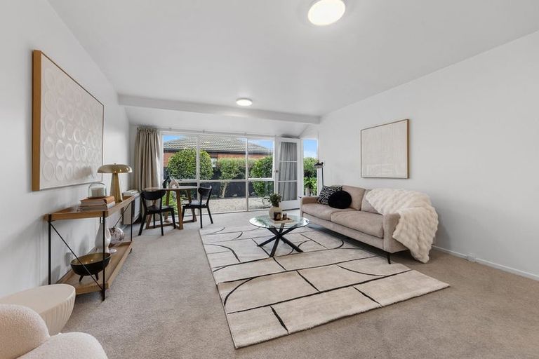 Photo of property in 4/30b Nortons Road, Avonhead, Christchurch, 8042