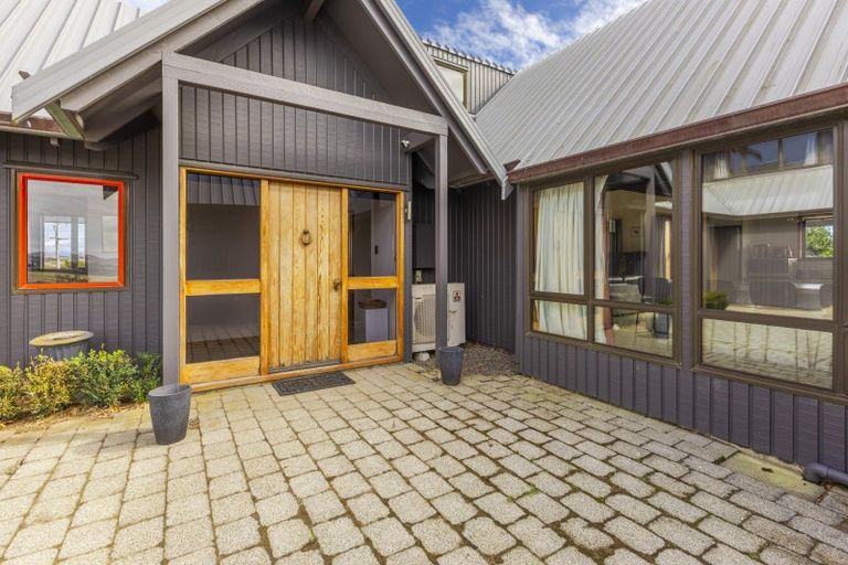 Photo of property in 297 Porangahau Road, Waipukurau, 4282