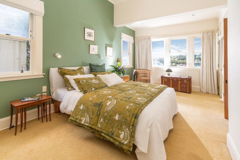 Photo of property in 16 Mariri Road, Kelburn, Wellington, 6012