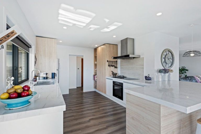 Photo of property in 9 Norwich Avenue, Spotswood, New Plymouth, 4310