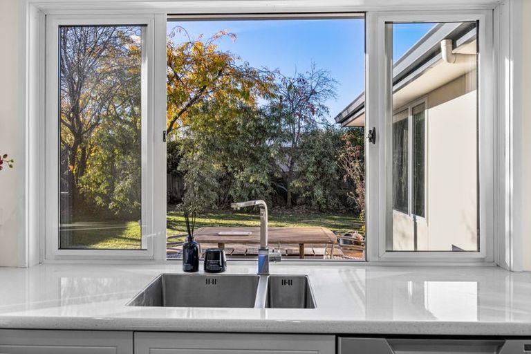 Photo of property in 52 Meadowstone Drive, Wanaka, 9305