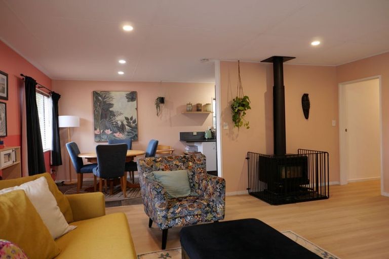 Photo of property in 95a Renown Road, Raumati South, Paraparaumu, 5032