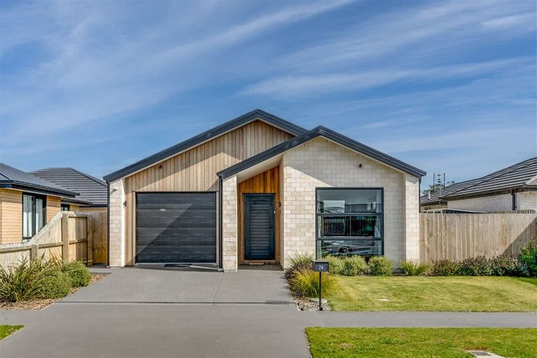 Photo of property in 24 Stud Road, Yaldhurst, Christchurch, 8042
