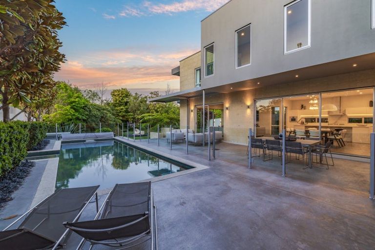 Photo of property in 45 Waiwetu Street, Fendalton, Christchurch, 8052