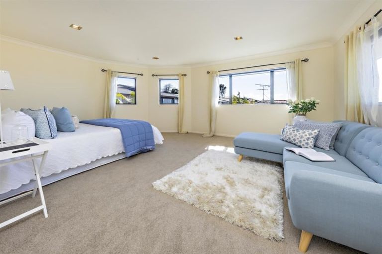 Photo of property in 30 Cairnsvale Rise, Manurewa, Auckland, 2105