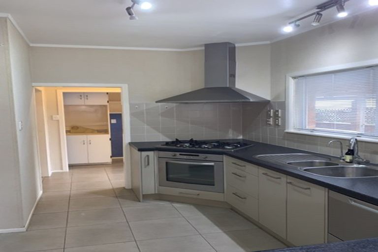 Photo of property in 11 Butler Avenue, Papatoetoe, Auckland, 2025