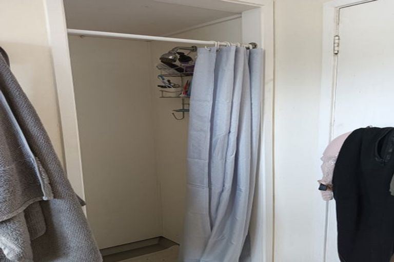 Photo of property in 31 Brixham Way, Newtown, Wellington, 6021