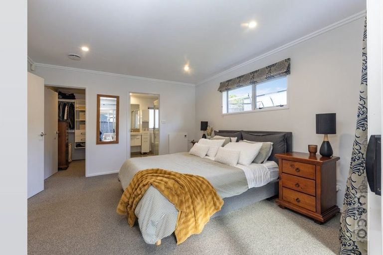 Photo of property in 38 Maude Street, Riverhead, 0820