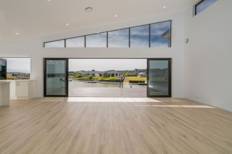 Photo of property in 14 Lady Jocelyn Place, Whitianga, 3510