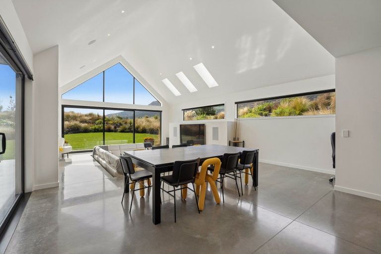 Photo of property in 3 Chimney Lane, Jacks Point, Queenstown, 9371
