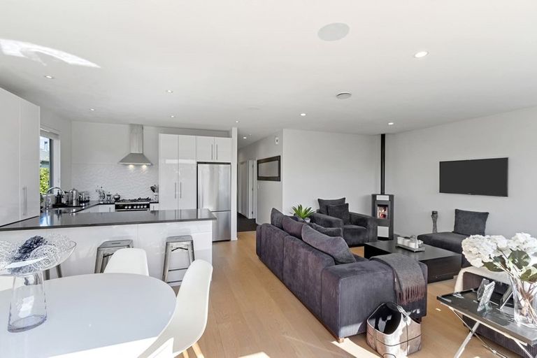 Photo of property in 87 Forfar Street, St Albans, Christchurch, 8014