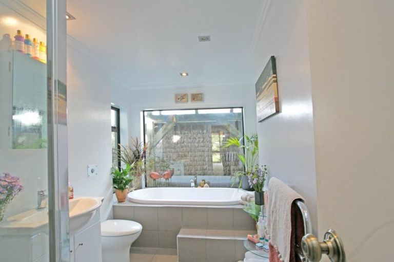 Photo of property in 60 Retreat Road, Waihopai, Invercargill, 9872