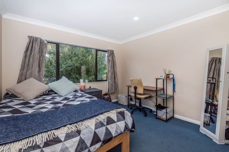 Photo of property in 49 College Road, Northcote, Auckland, 0627