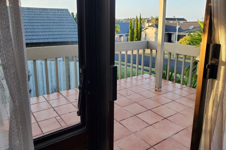 Photo of property in 34 Oliver Road, Eastern Beach, Auckland, 2012