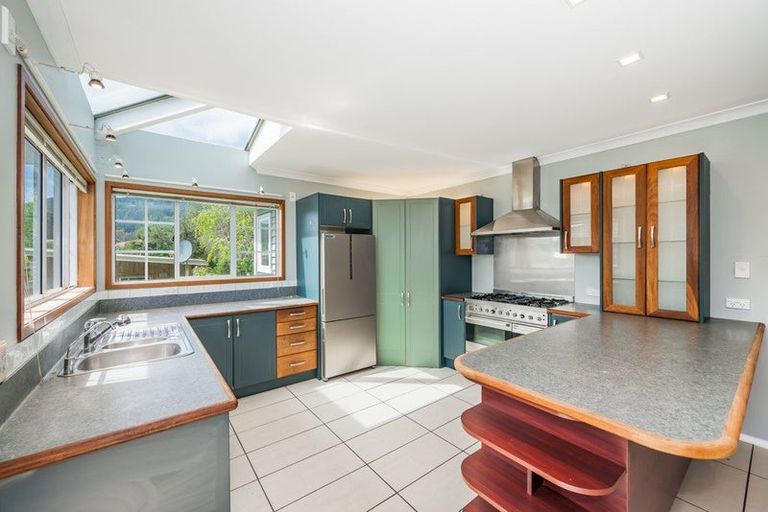 Photo of property in 9 Clarkes Crescent, Paekakariki, 5034
