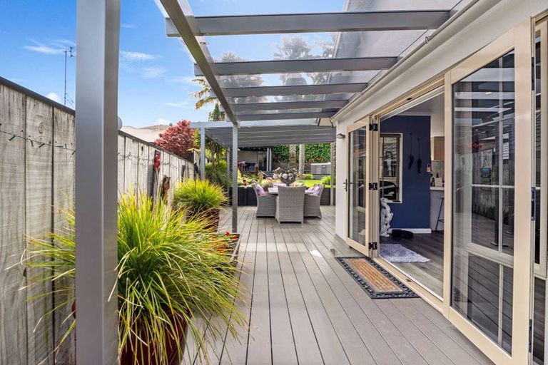 Photo of property in 62 Cairns Crescent, Rototuna, Hamilton, 3210